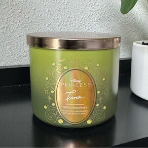 Bath & Body Works Disney Princess Tiana Scented 3 Wick Large Candle 14.5…